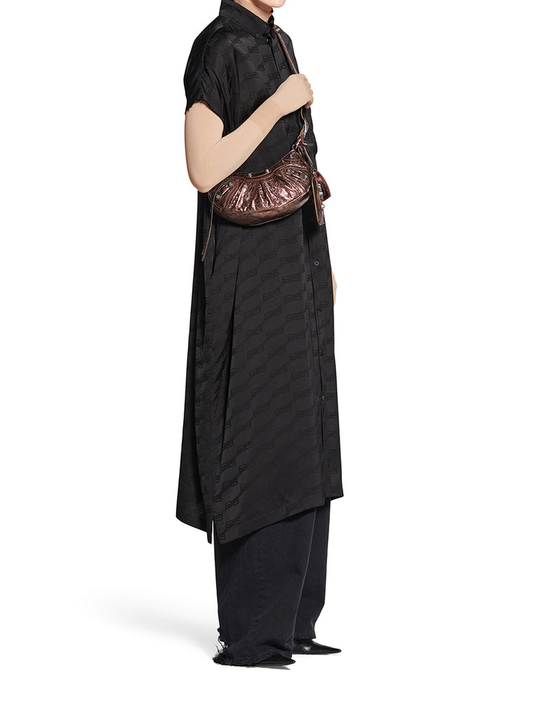 Le Cagole XS Shoulder Bag in Metallized Bronze