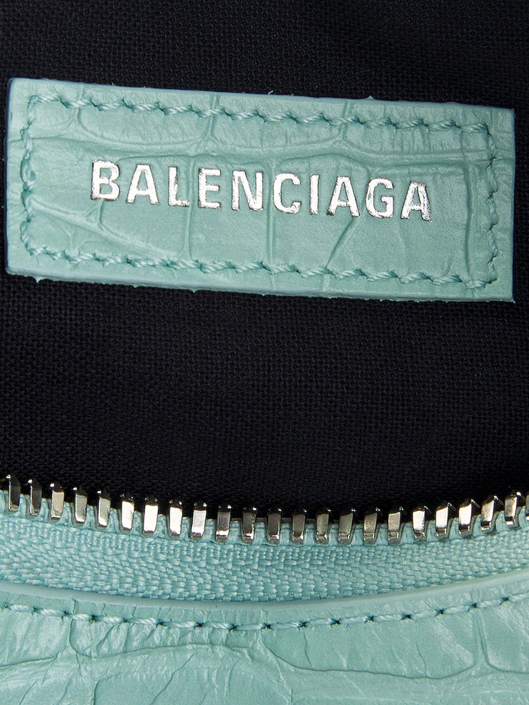 Le Cagole Shoulder Bag Croc Embossed in Mint