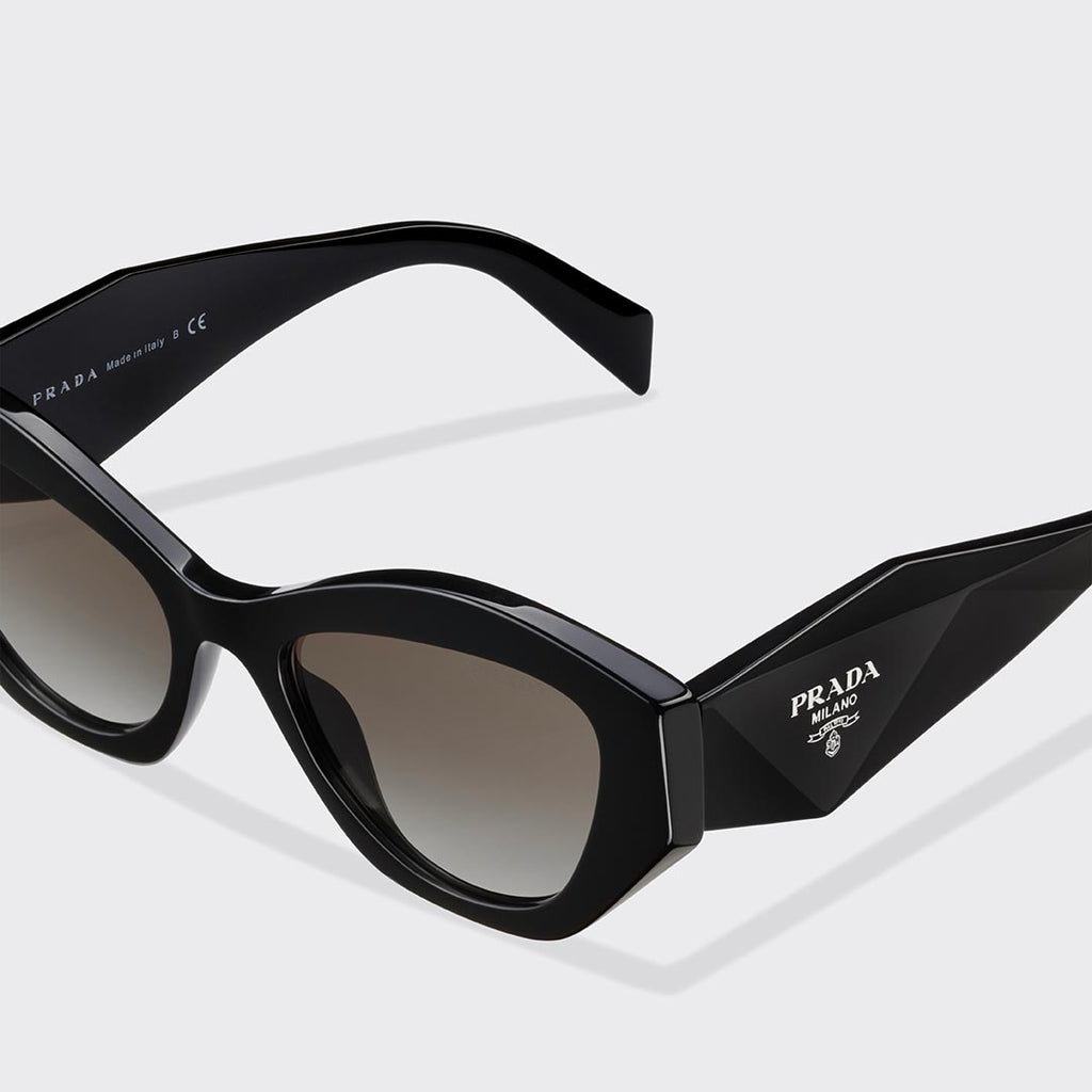 Embracing Elegance: A love letter to black winter wardrobe accessories.