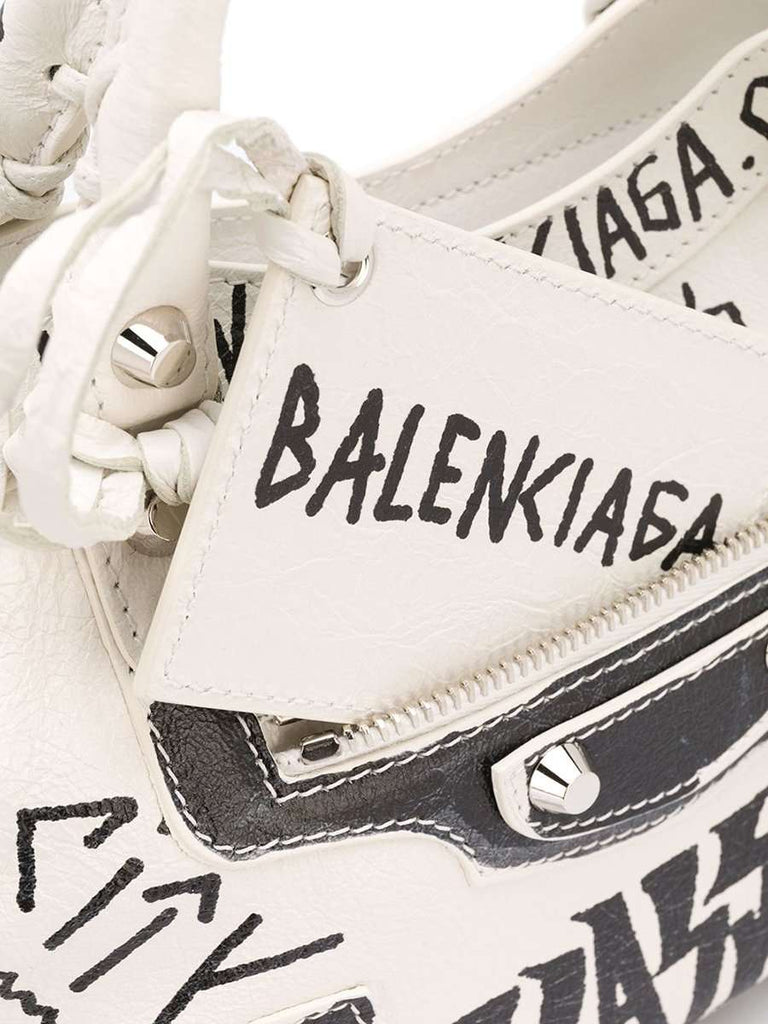 Graffiti bag balenciaga hotsell