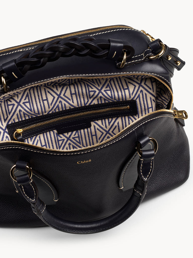 【Chloé】DARIA（ミディアムサイズ） Chloe Medium Daria Bag in Full Blue | Designer Bags – COSETTE